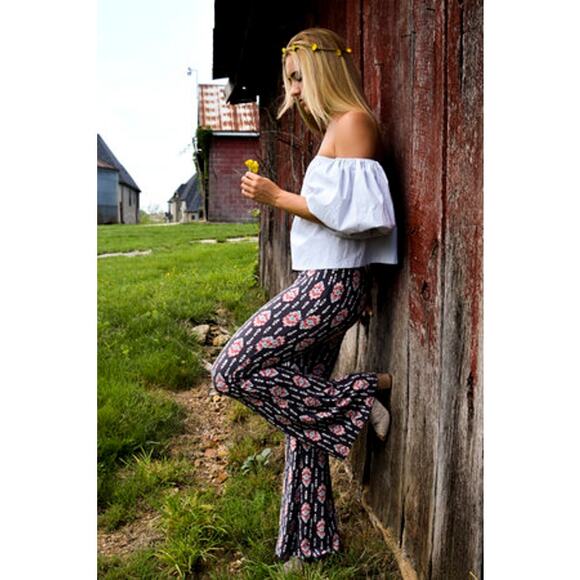 California Moon Rise‎ Women’s High Waisted Pull On Bell Bottom Pants Size S Gary - Picture 1 of 7